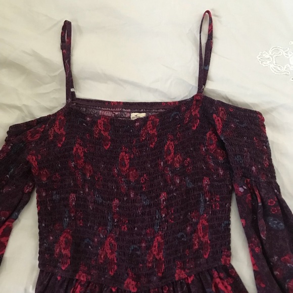Hollister Floral Romper ~ size S - Picture 3 of 4